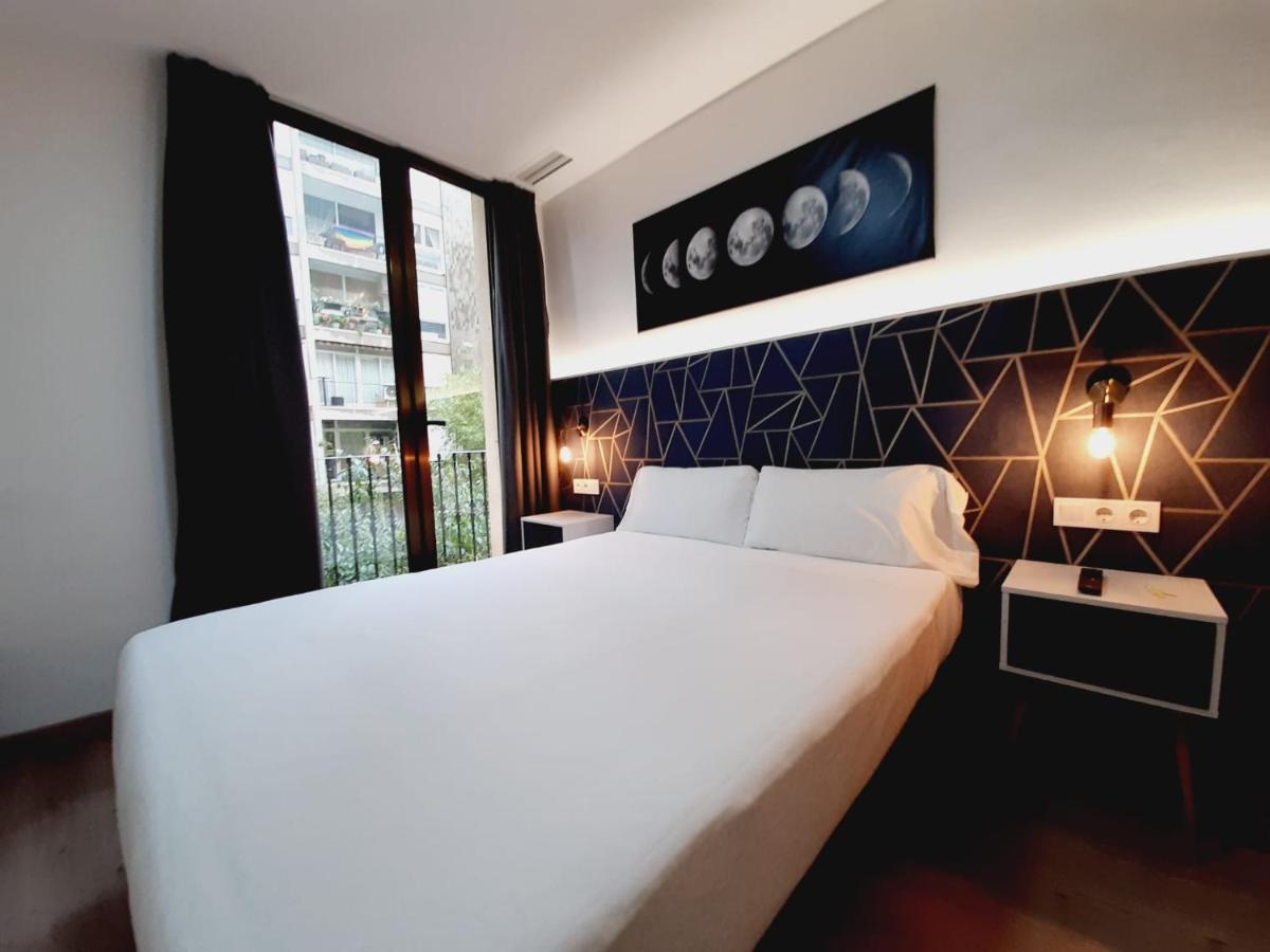 Hostal Laia By Gaiarooms Barcelona Exterior foto